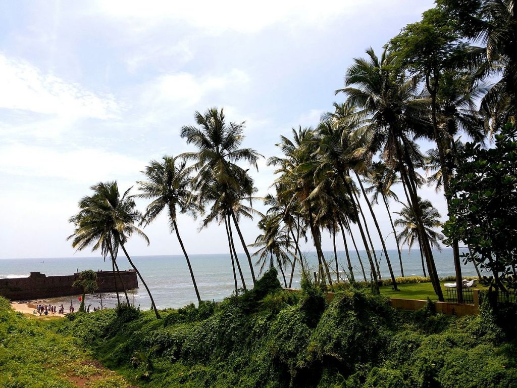 Sinquerim Beach - places to visit in goa