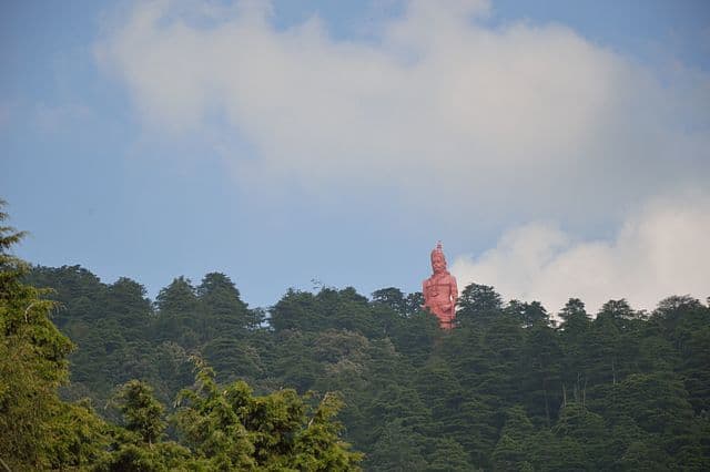 Jakhoo Temple - places to visit in shimla