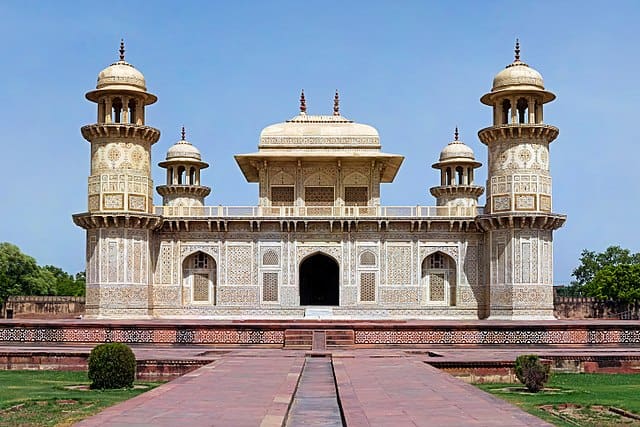 Itimad-Ud-Daulah's Tomb - places to visit in agra