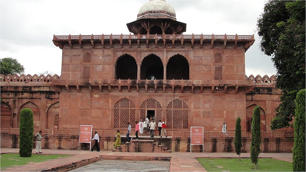 Taj Museum - places to visit in agra
