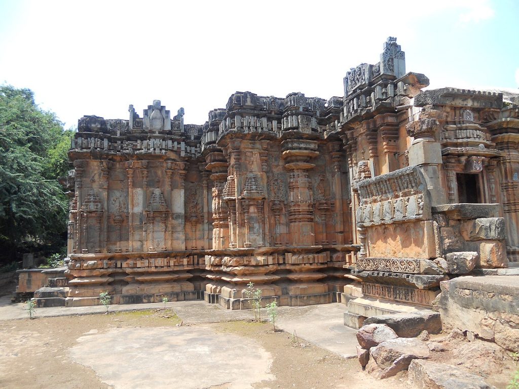Chandramouleshwara temple - places to visit in Hubli